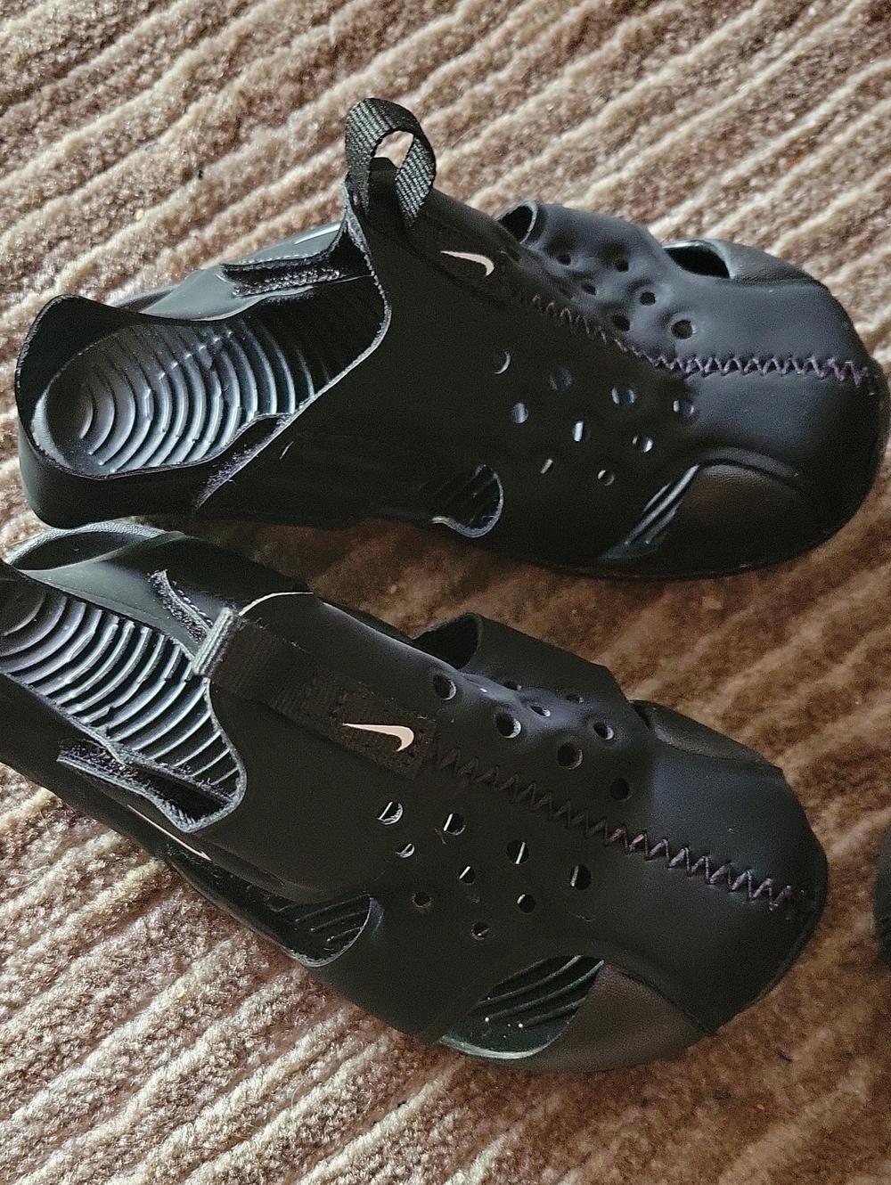 SZ 8.5 Toddler Nike Black Slip-On Ventilated Water Sandals